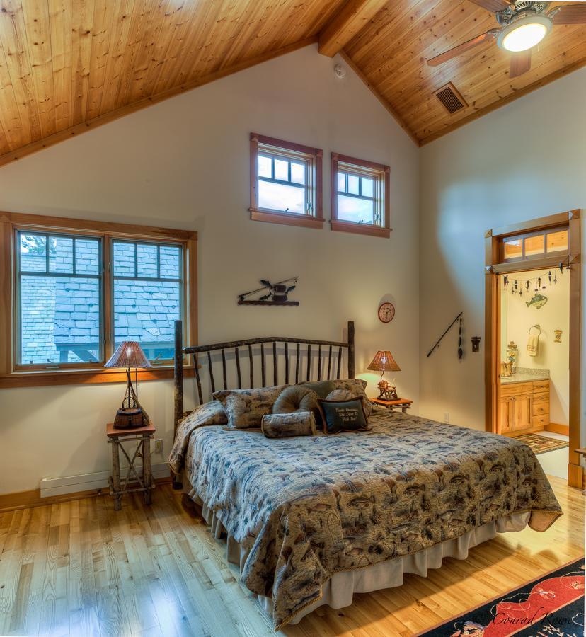 The Lodge At Trout Creek Bed And Breakfast Εξωτερικό φωτογραφία