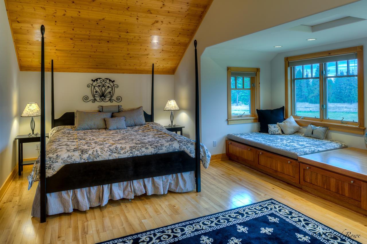 The Lodge At Trout Creek Bed And Breakfast Εξωτερικό φωτογραφία